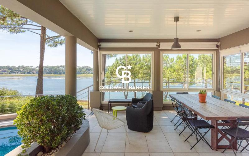 Luxueuse villa d'architecte avec vue panoramique sur le Lac à Hossegor