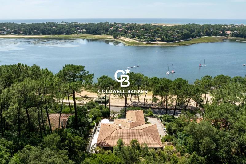 Luxueuse villa d'architecte avec vue panoramique sur le Lac à Hossegor