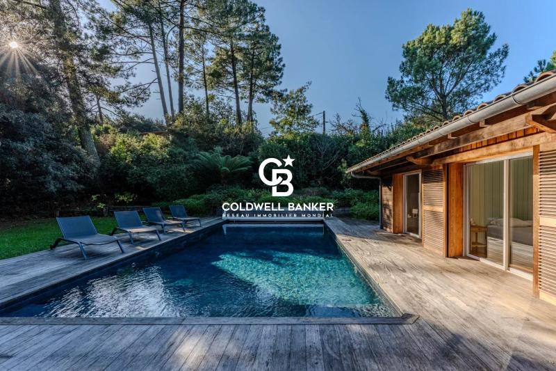 Propriété d’exception sur un terrain unique avec projet d’extension Pyla-sur-Mer