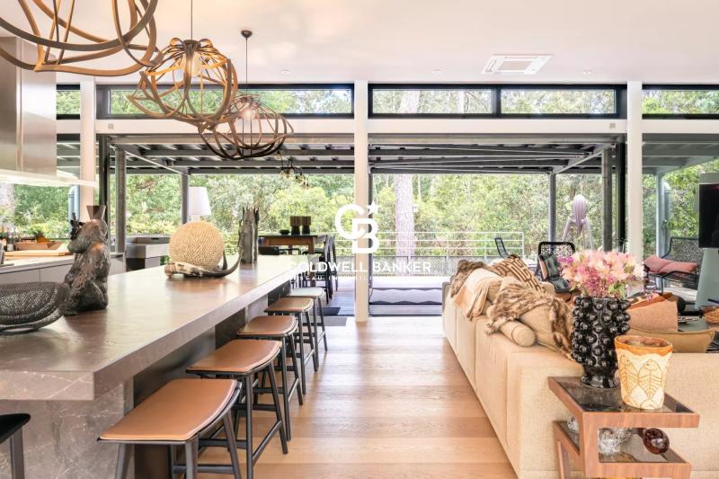 Entre océan et pinède, une villa d’architecte d’exception au Pyla-sur-Mer