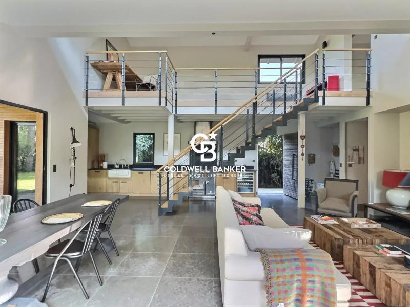 Luxueuse villa d'architecte en bois proche plages au cœur du Cap-Ferret