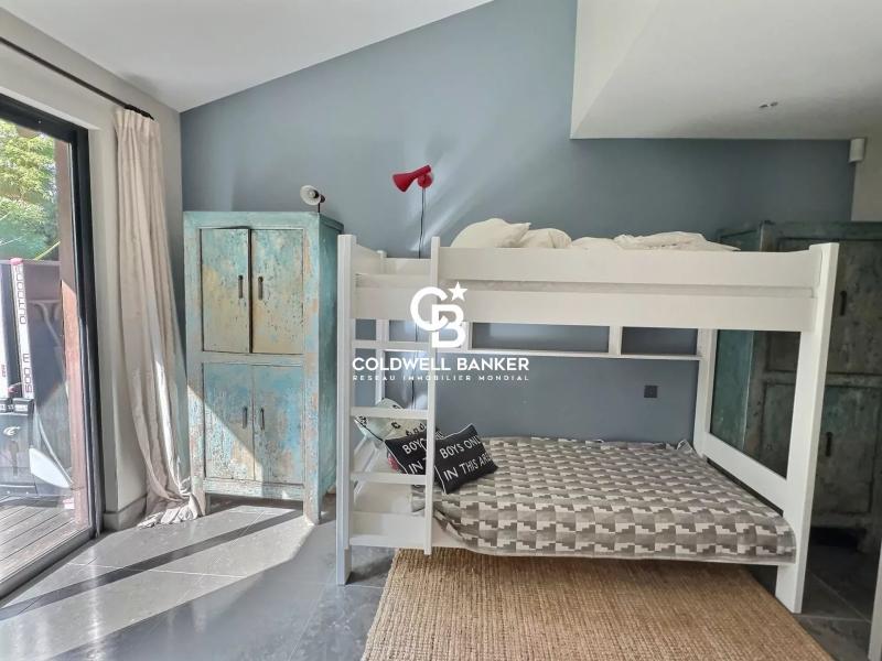 Luxueuse villa d'architecte en bois proche plages au cœur du Cap-Ferret