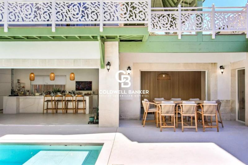 Villa Les Mouettes à Arcachon – élégance arcachonnaise, volumes sublimes et vue bassin