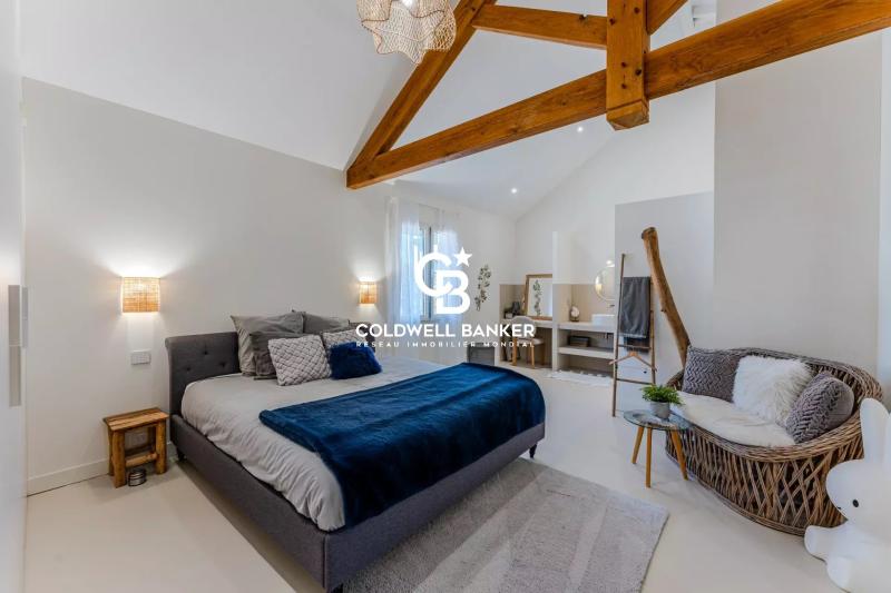 Villa Les Mouettes à Arcachon – élégance arcachonnaise, volumes sublimes et vue bassin