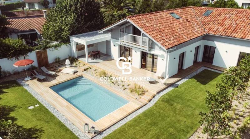 Élégance et prestige à Anglet - villa d’exception avec piscine et jardin paysager
