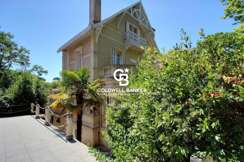 Demeure familiale à Arcachon – Ville de Printemps, jardin de 1 500 m², à deux pas de la plage