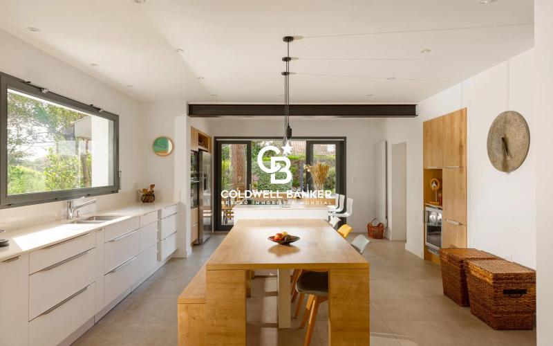 Villa de caractère – entre élégance, confort et emplacement d’exception