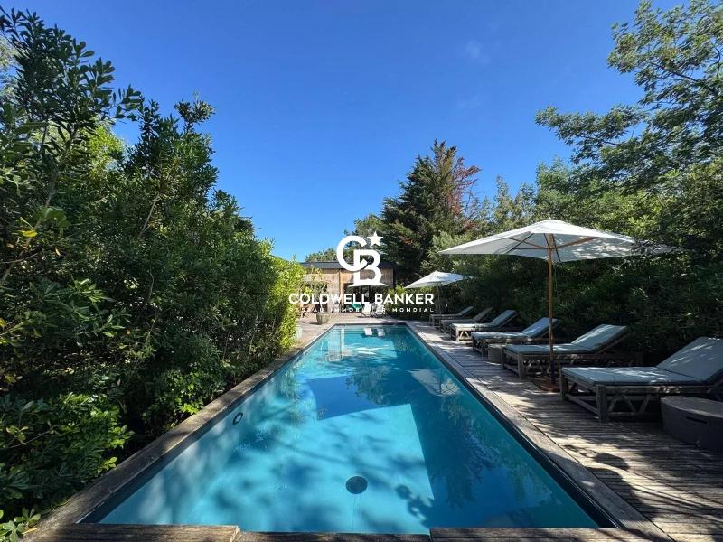 Élégante villa au cœur du Cap Ferret – entre océan et bassin, lumière, raffinement et douceur de vivre