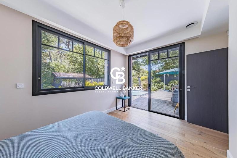 Pyla sur Mer – Villa rénovée dans la pinède avec piscine, proche plage