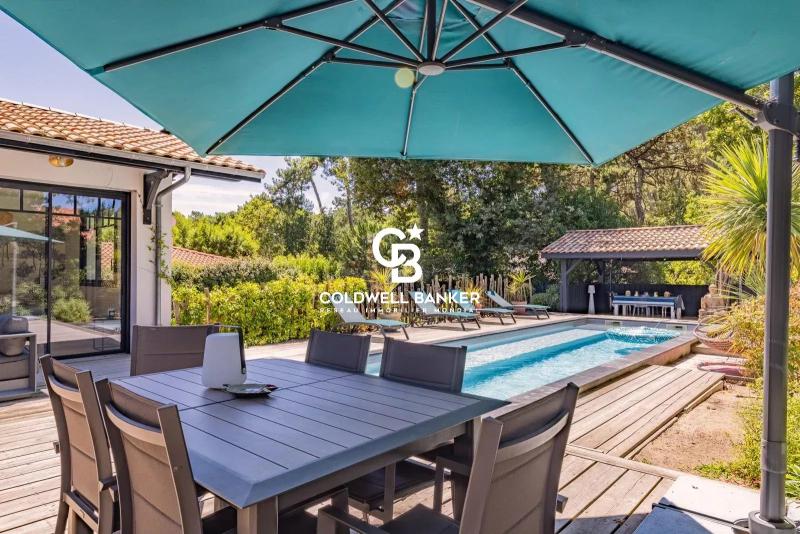 Pyla sur Mer – Villa rénovée dans la pinède avec piscine, proche plage