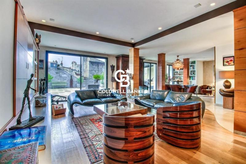 Le raffinement en cœur de ville – appartement avec terrasses, jacuzzi et parkings à Bordeaux Triangle d'or