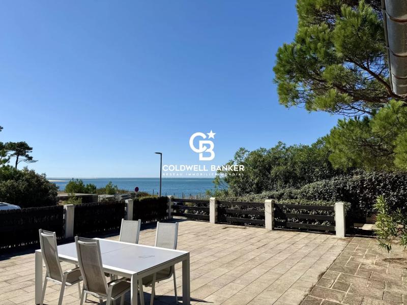 Vue imprenable sur le Bassin d’Arcachon – villa à réinventer face au Cap Ferret
