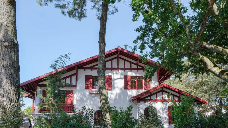 Villa de l’Océan : Renaissance néo-basque au Pyla-sur-Mer